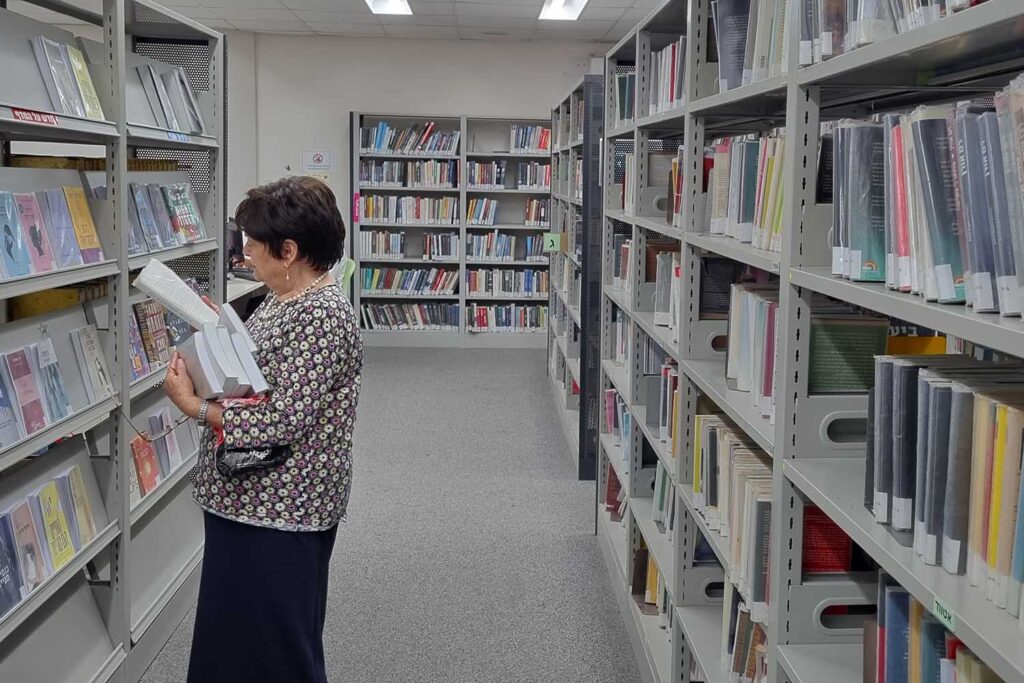 בזמן שבוע הספר: הכנסת מקדמת קיצוץ קבוע של 5% לספריות הציבוריות