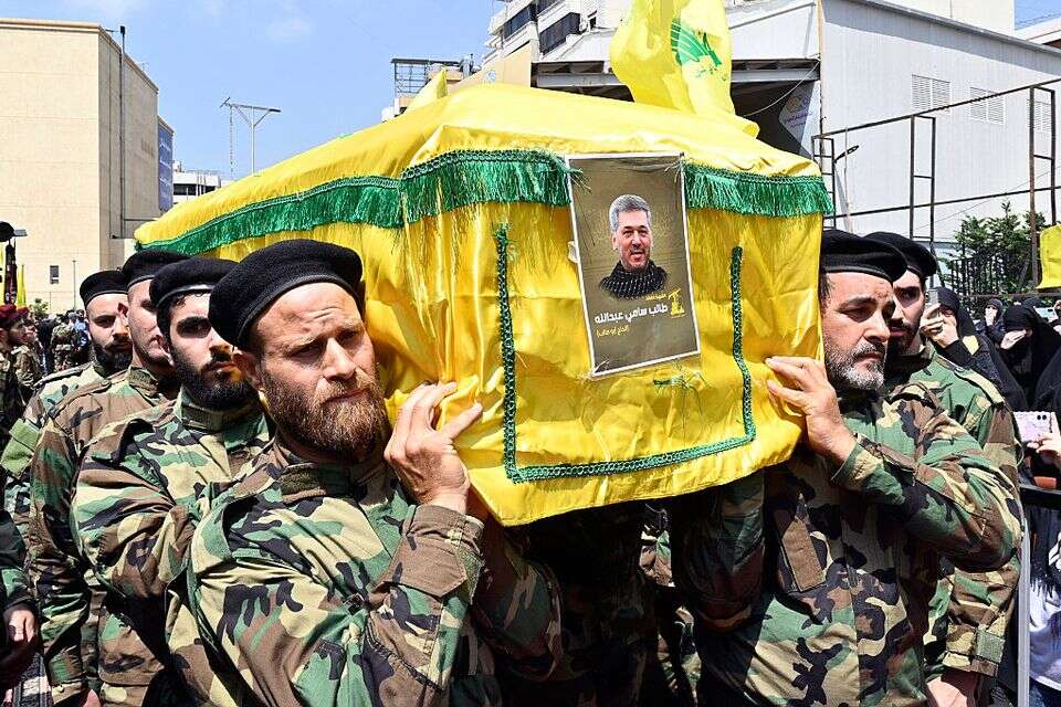 בעקבות החיסולים האחרונים: חיזבאללה אוסר על שימוש בסלולר