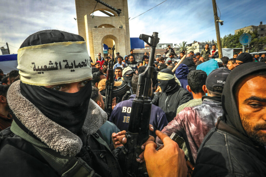 "ההתנגדות הפלסטינית היא חטיפות ואונס": התמיכה מפתיעה בישראל