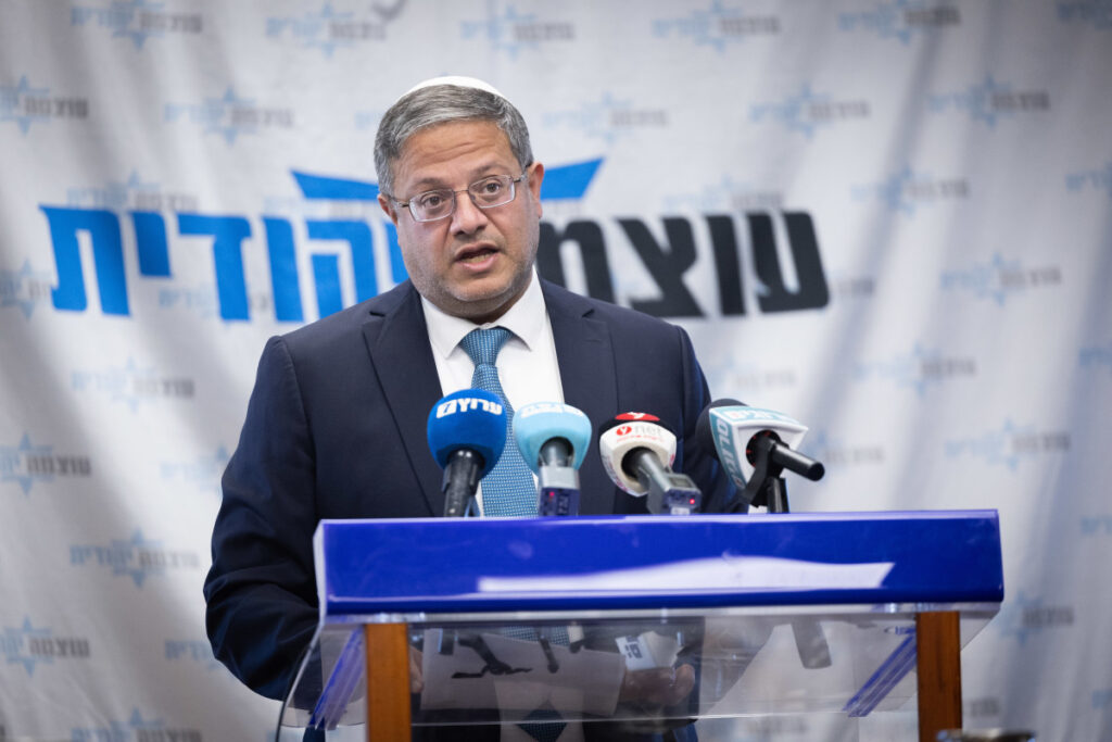 הפרקליטות הודיעה כי אין לחסל עזתים שהשתתפו בטבח, ובן גביר זעם