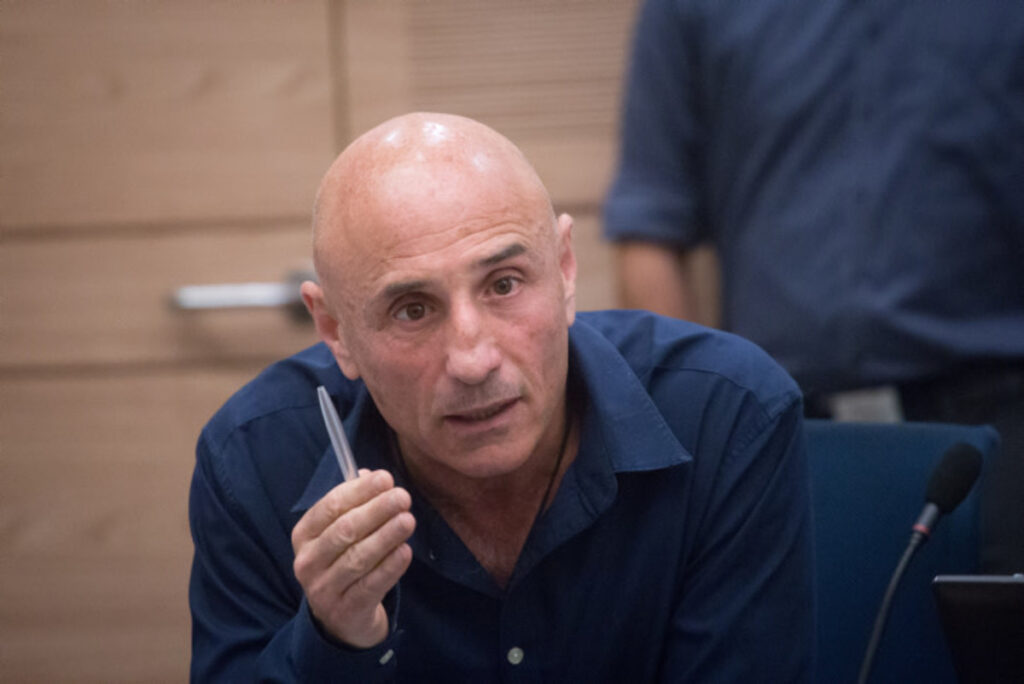 עפר שלח רומז על פרשת הצוללות: "אלה לא יהיו המסקנות הסופיות"