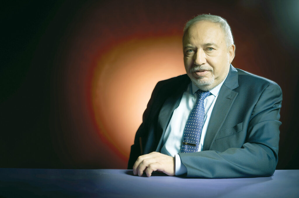 אביגדור ליברמן: "מתקפה כוללת של איראן תוך שנתיים"
