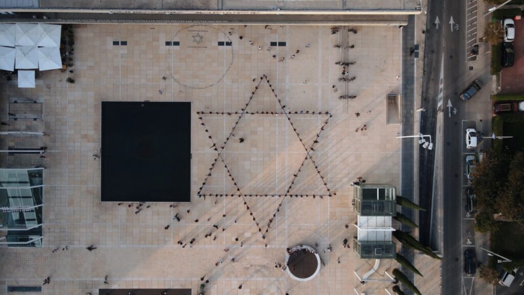 בקרב סטודנטים בעולם: 7 באוקטובר חיזק את הזהות היהודית