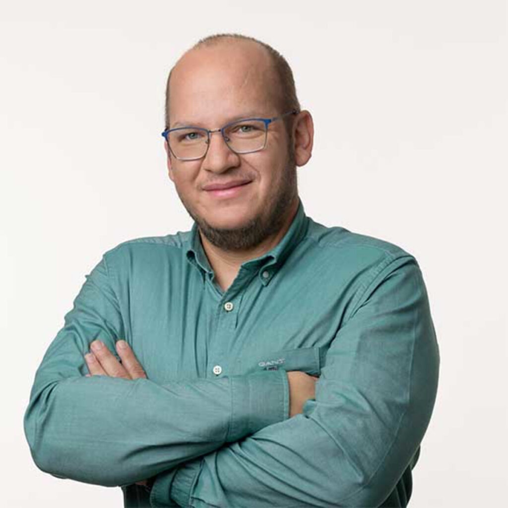 נועה ארגמני חזרה, וחיים לוינסון בחר להתייחס לקולה האדומה שבידה