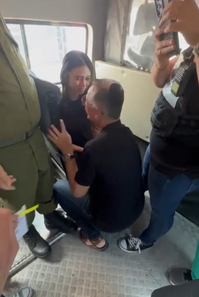 מלחמת חרבות ברזל: אלו ארבעת החטופים ששוחררו משבי החמאס