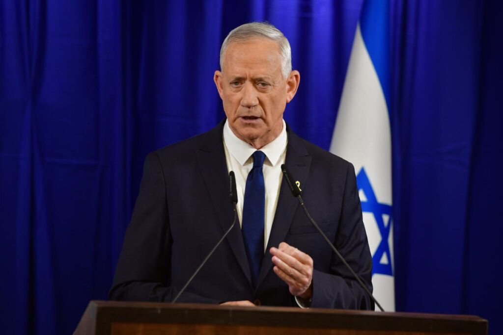 בני גנץ פרש ואיראן והעולם הערבי חוגגים בתקשורת וברחובות