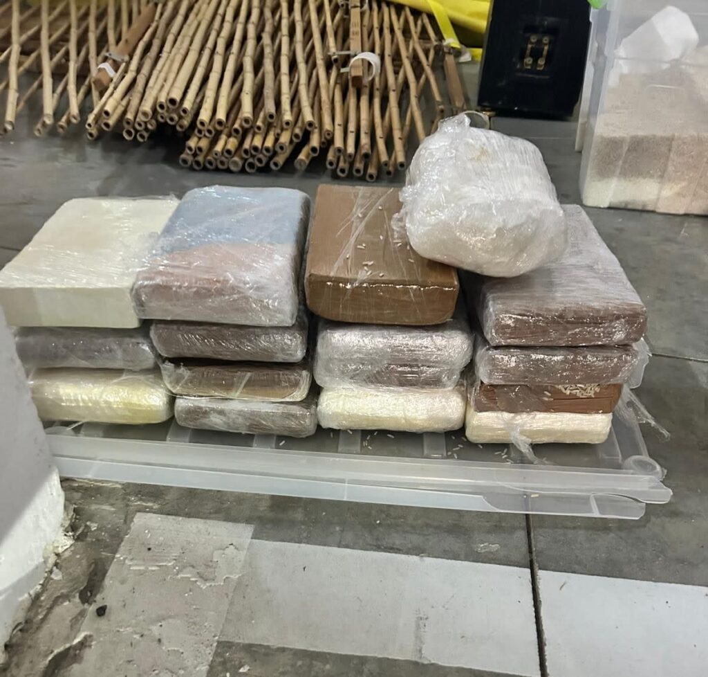 בבית של ההורים: המשטרה איתרה קוקאין בתוך קופסת אורז, שלושה נעצרו