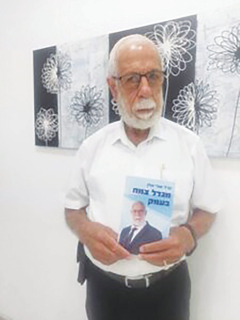 למען ילדים אוטיסטים: זה הסופר שתורם את כל הכנסותיו לעמותה