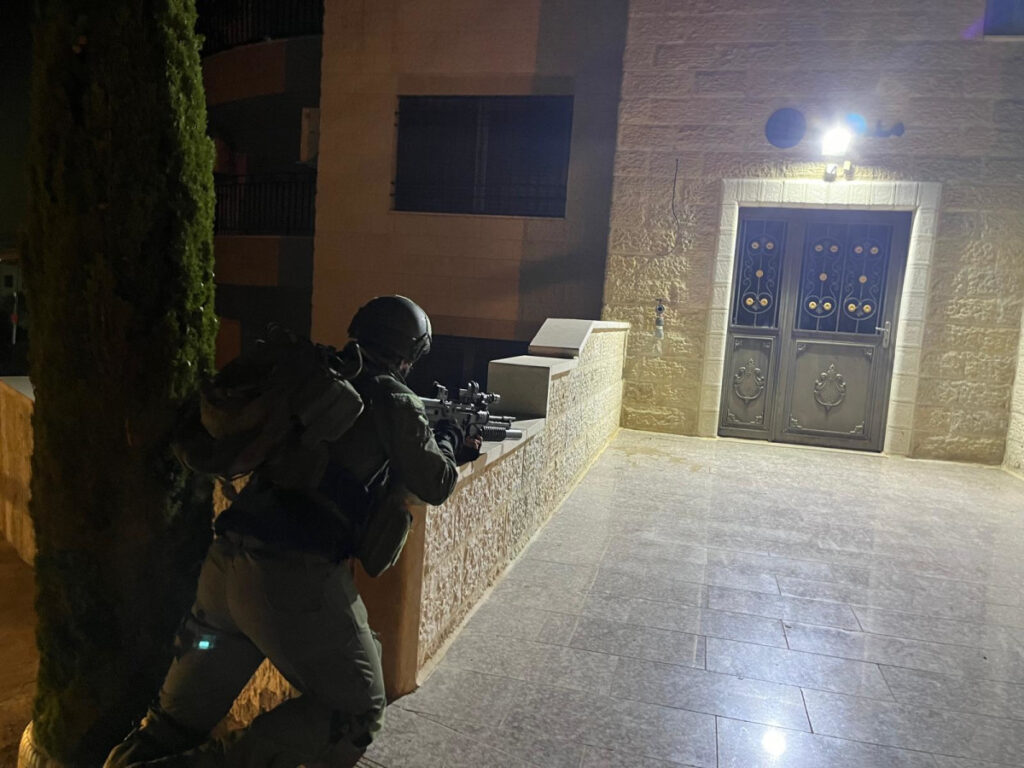 בהוראות השב"כ: ליל המעצרים במעוז החמאס ביהודה ושומרון | בלעדי