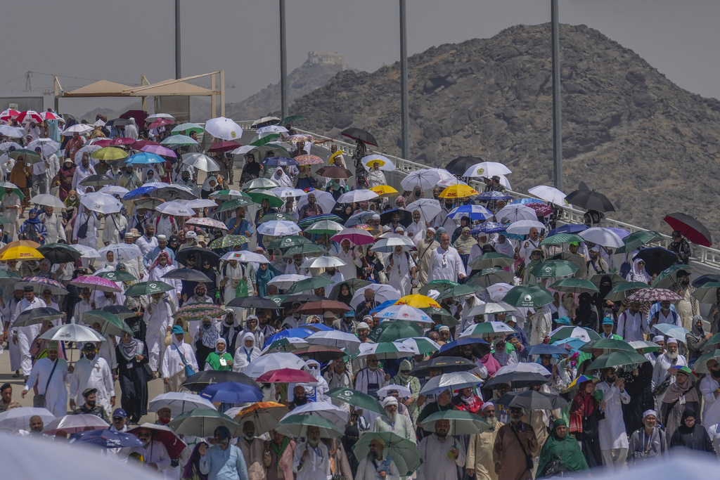 בחום של 51.8 מעלות: כ-1,100 איש מתו במהלך העלייה לרגל למכה, עוד 1,400 נעדרים