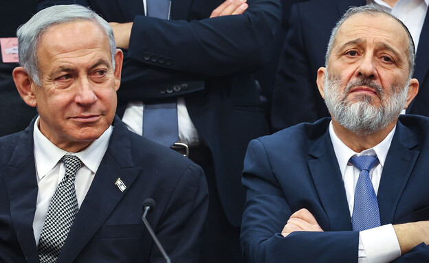 הקרב על חוק הרבנים, והאיום של דרעי: "זה יוביל לפירוק…