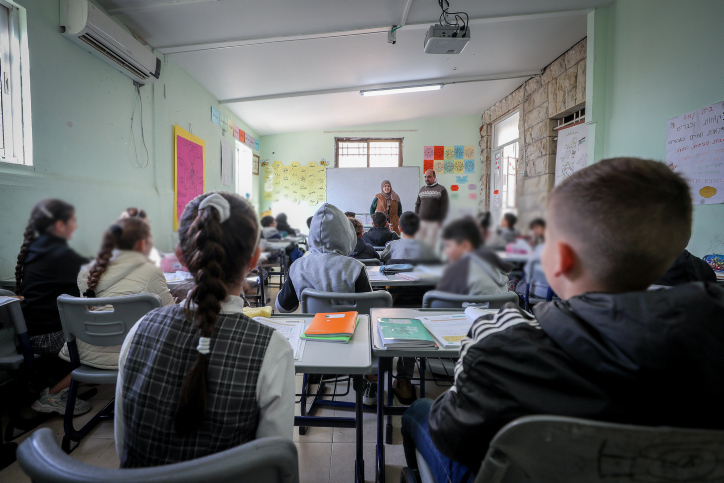 תלמידי ישראל מקוריים אבל מתקשים; פערים גדולים בין החינוך הממלכתי לבין בתי הספר החרדיים והערביים