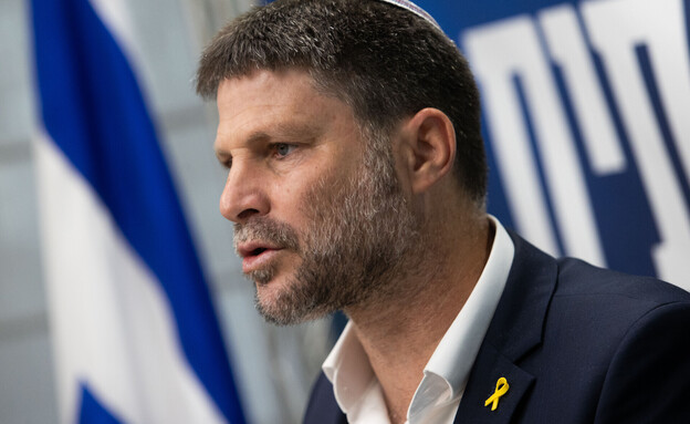 "מישהו כאן התבלבל": סמוטריץ' נגד הפיקוח על רשתות החינוך…