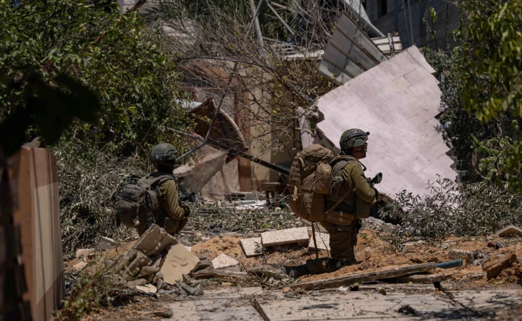 לאחר שהשתתפו בחילוץ החטופים: לוחמי אוגדה 98 ממשיכים להילחם במרכז הרצועה