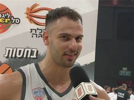 רז אדם: "אנחנו הכי חמים בקריות פרט לבייגלה של סבא מרקו"