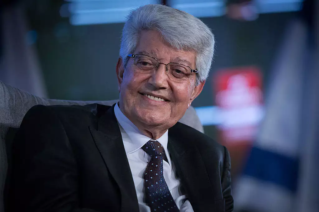 שר החוץ לשעבר דוד לוי הלך לעולמו בגיל 86