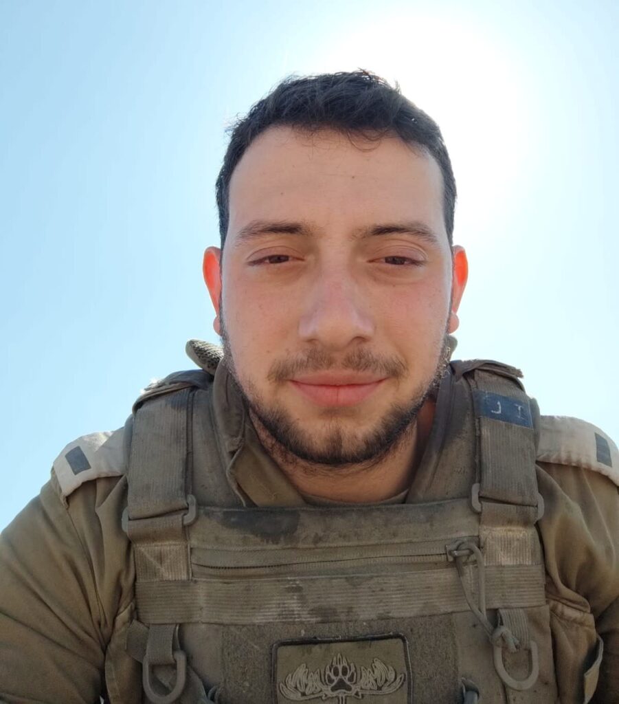 סרן איליי לוגסי הובא למנוחות בבית העלמין בקריית שמונה