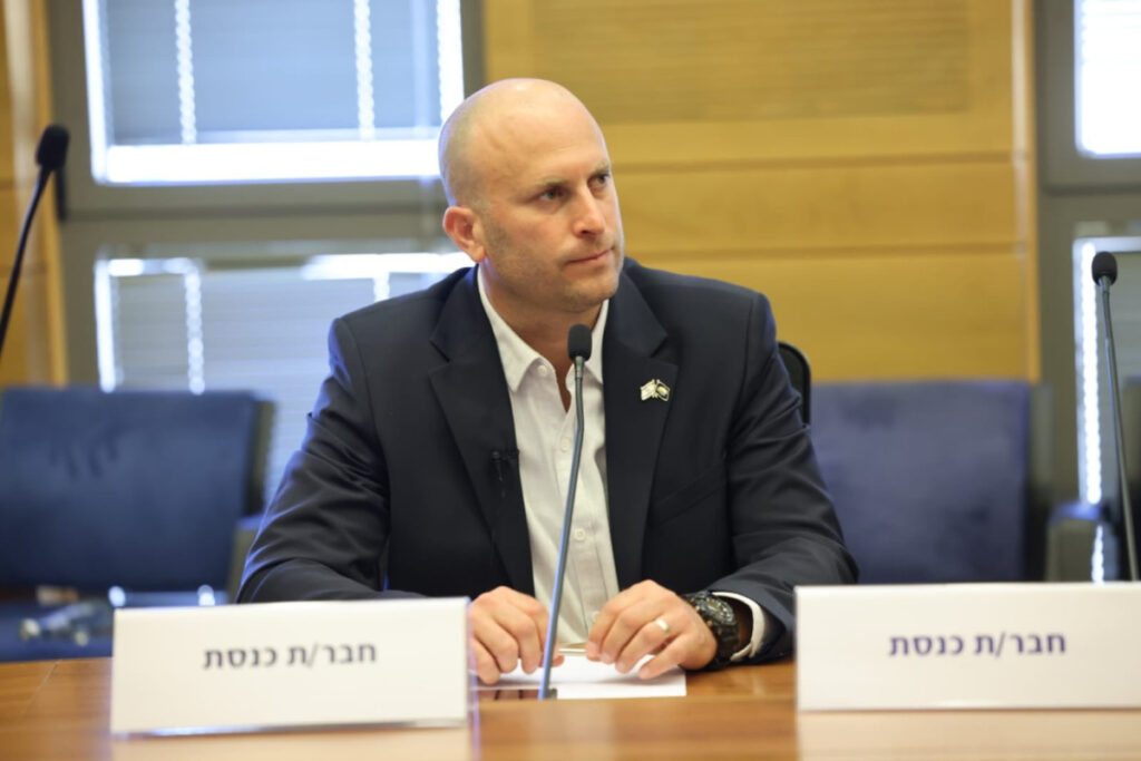 ח"כ קרויזר: "כשהשב"כ משחרר מחבלים, חמאס מבין שהוא הריבון"