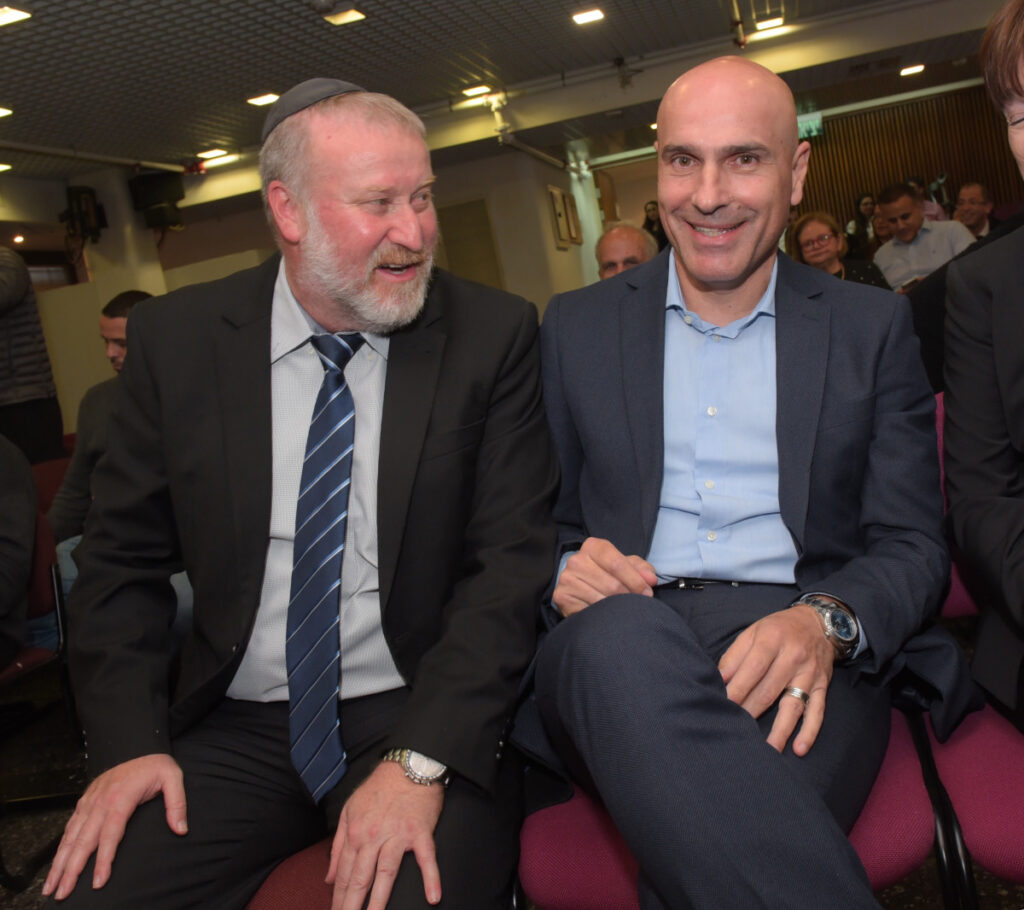 לפני ואחרי מינוי היועמ"ש: המשטרה תפסה שיחות של אפי נוה עם אביחי מנדלבליט