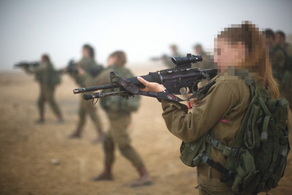 מה יהיה גורל ההחלטה לשלב נשים בתפקידי לחימה?