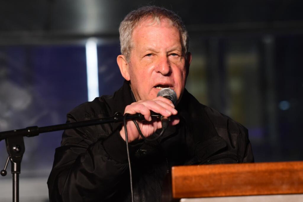 גיורא איילנד: "הקמת נמל תעופה אזרחי ברמת דוד – יצירת סיכון"