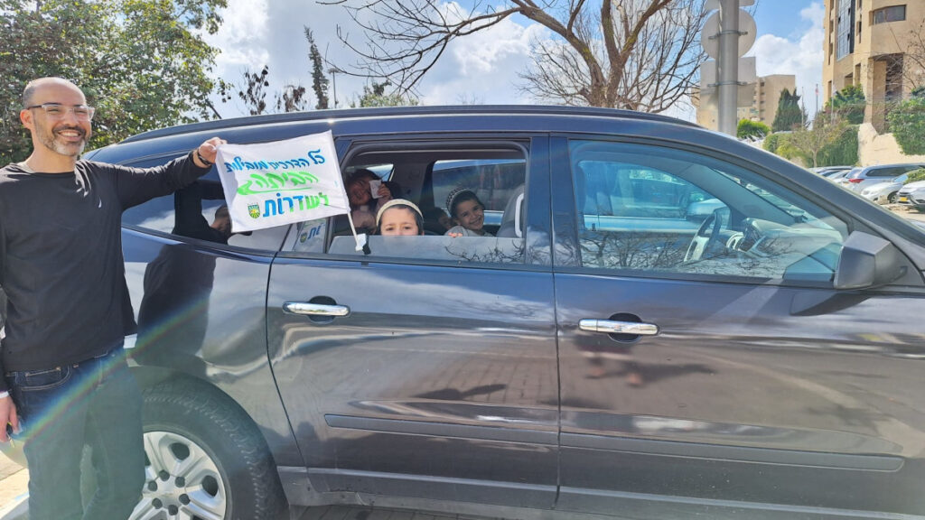 מלחמת חרבות ברזל נמשכת כבר תשעה חודשים, אך שדרות משדרת אופטימיות