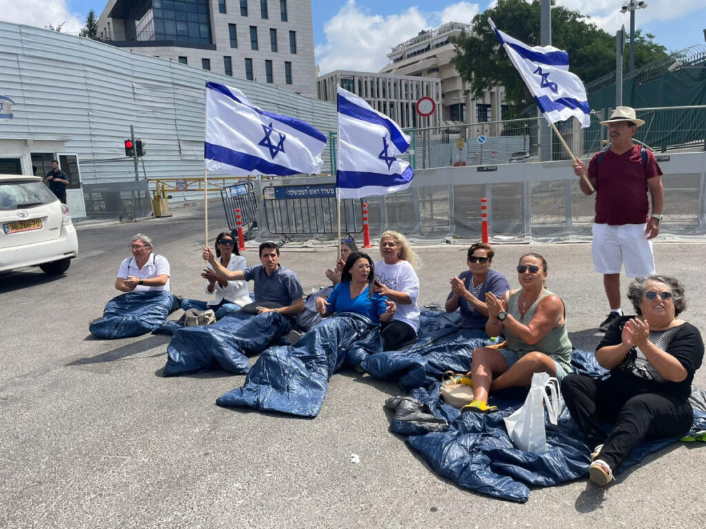 מפוני הצפון מוחים נגד פתרון מדיני: "הדם על הידיים של מי שיחתום"