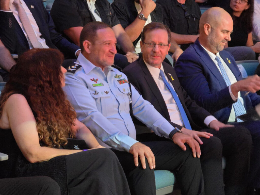 טקס פרידה נערך למפכ"ל המשטרה שבתאי; השר בן גביר נעדר מן האירוע