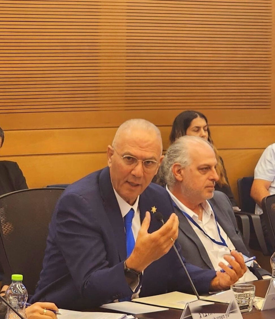 מנכ"ל משרד רה"מ חתם: לוחות הזמנים להקמת מיזמי התשתית יואצו