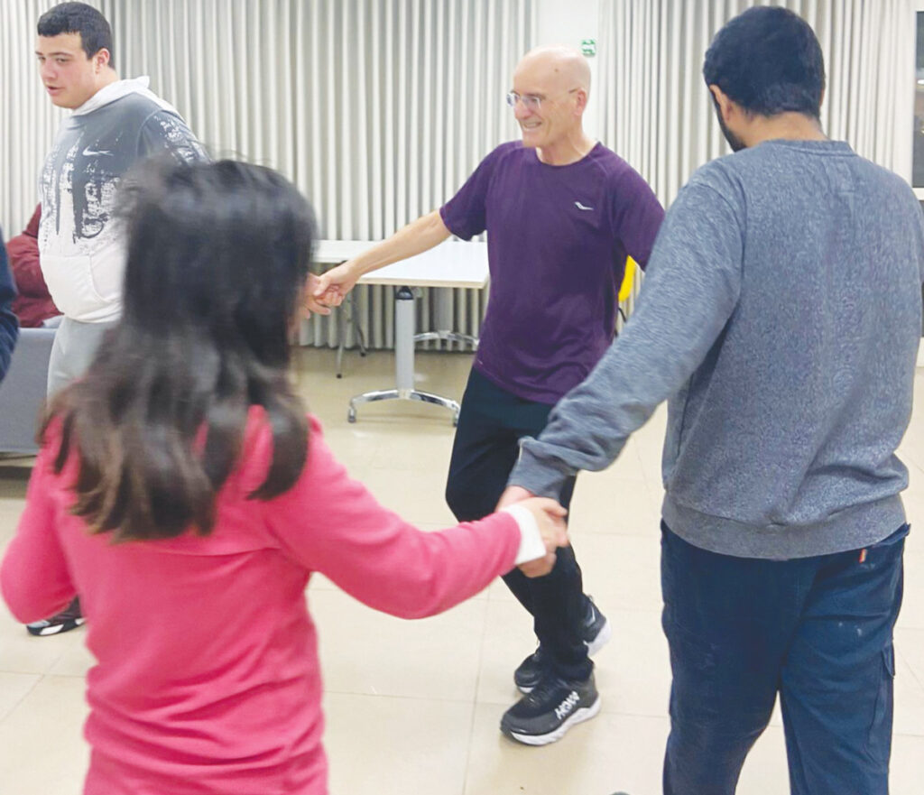 מכינה חדשנית: גמלאים יתנדבו עם ילדים על הרצף האוטיסטי