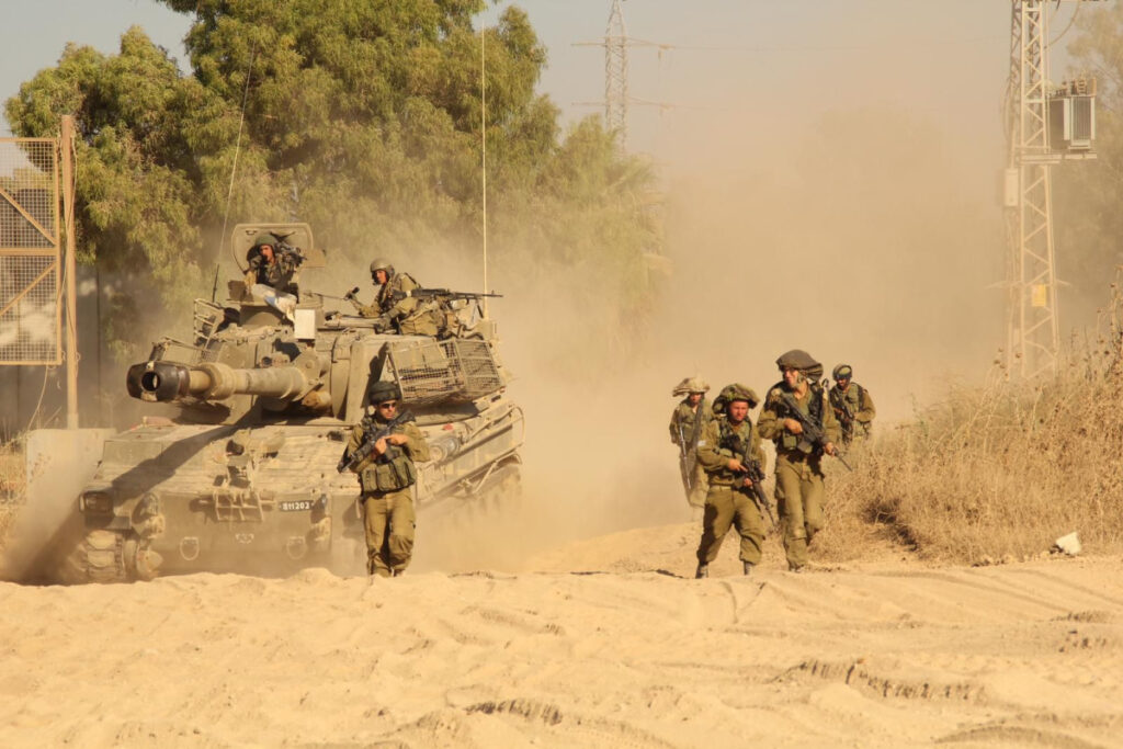 מלחמה בחמאס: לחימת התותחנים בעומק הרצועה