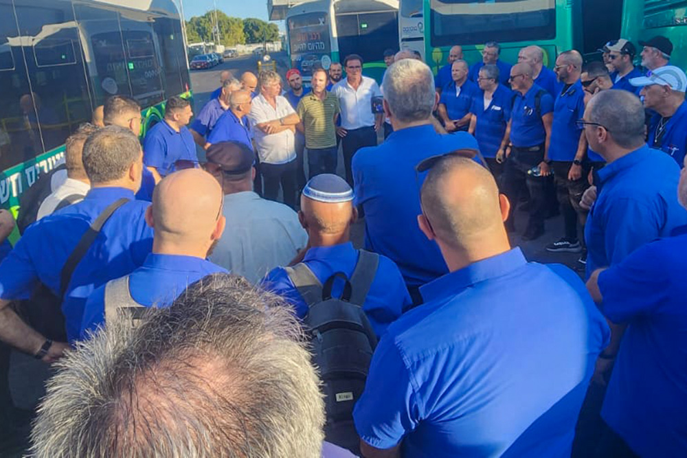 עובדי אגד קיימו אסיפות הסברה: "מחלקים לבעלים 630 מיליון ש"ח – ולנו לא נותנים שום דבר"