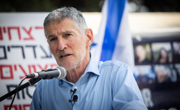 הפרקליטות למשטרה: לבדוק התבטאויות של יאיר גולן מלפני שנה