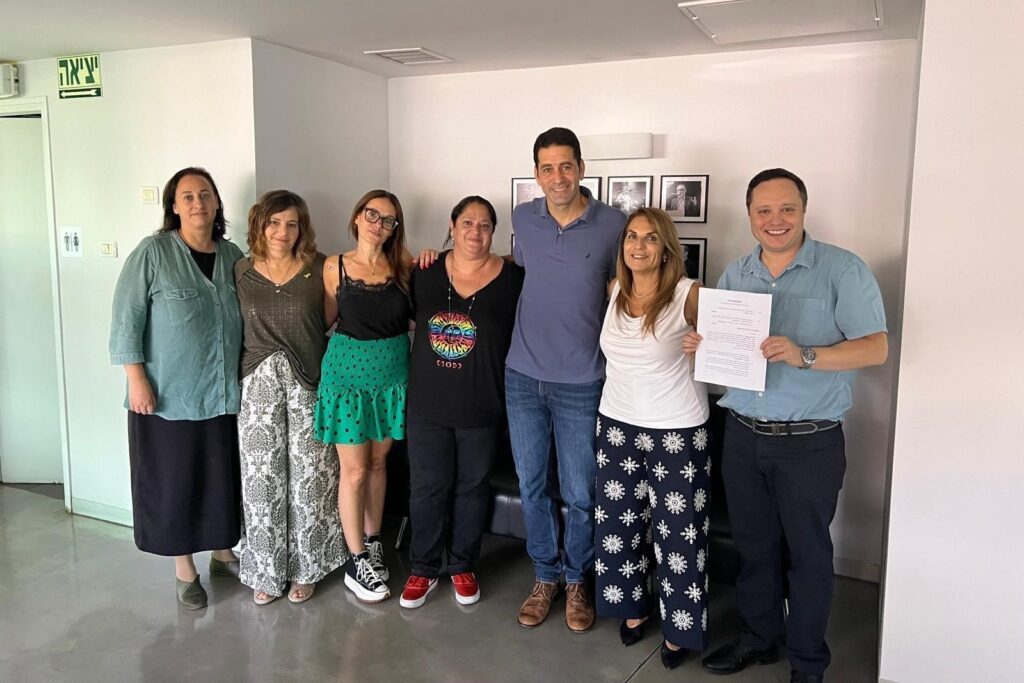 הגדלה של שכר הבסיס והפרשה מוגדלת לפנסיה: עובדי אקו"ם חתמו על הסכם קיבוצי