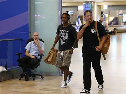 בליווי הסוכן: פליסיו מילסון נחת בישראל