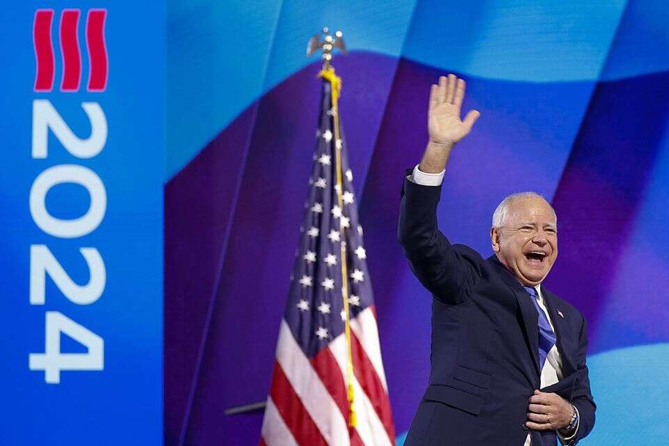 טים וולץ קיבל את המועמדות לתפקיד סגן הנשיא: "נסיים את פרק דונלד טראמפ"