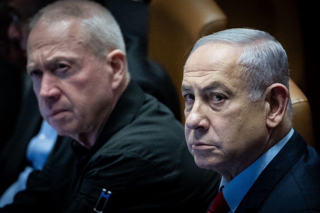 בגלל קולות המחאה? "נתניהו ירד מלהחליף את גלנט"
