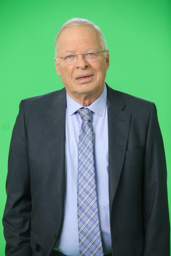 אהוד יערי מעריך: התגובה של חיזבאללה תגיע במועד הרגיש ביותר