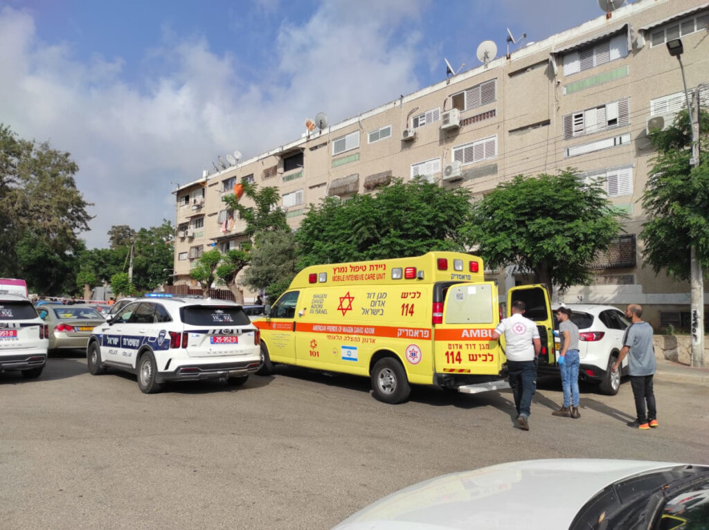 חשד לרצח באשקלון: בן 30 נדקר למוות, אדם נוסף נפצע קשה