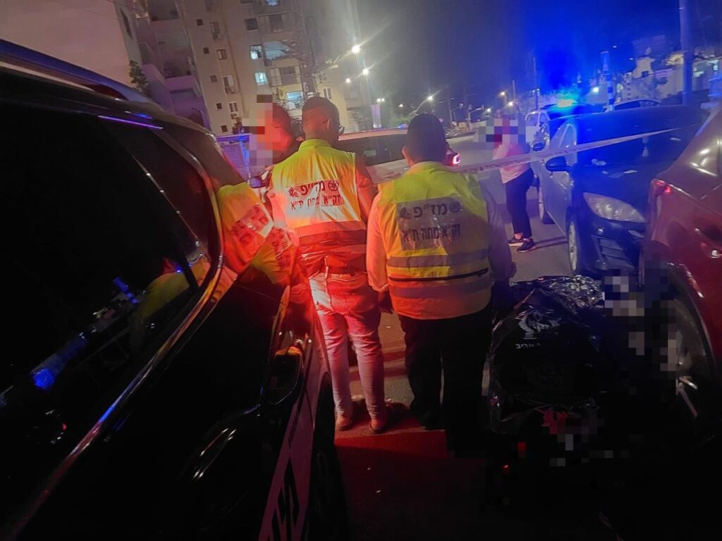 לצד חקירת האירוע: מתנדבי זק״א פועלים בזירת הפיצוץ בתל אביב
