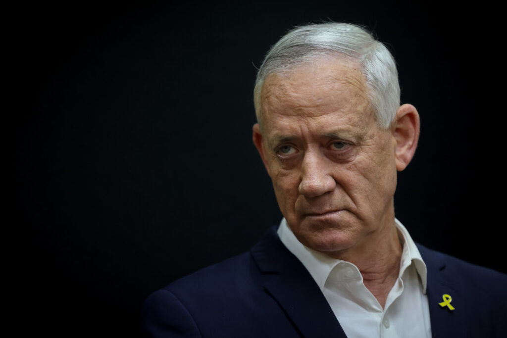 בני גנץ מזהיר: "הסיכוי להסלמה גדול מהסיכוי להסדרה"