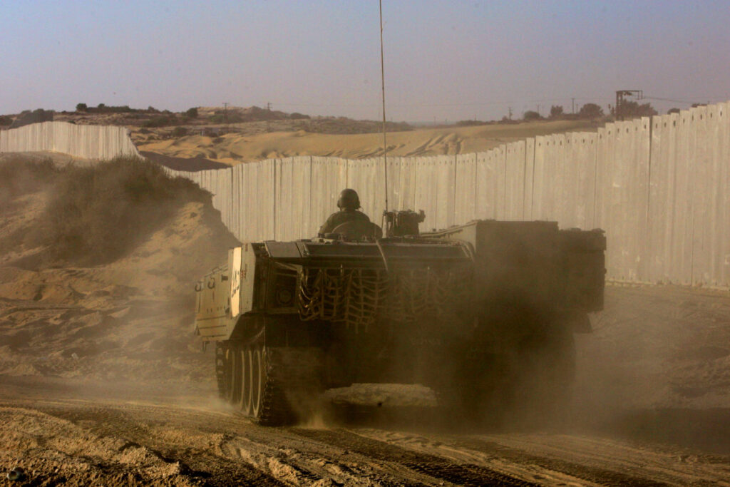 חמאס, עזה | תמיכה הולכת וגדלה בשמאל להישארות בציר פילדלפי