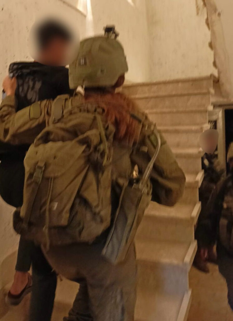 עם לום מעל המיטה באמצע הלילה: שוד זוג הקשישים בירושלים