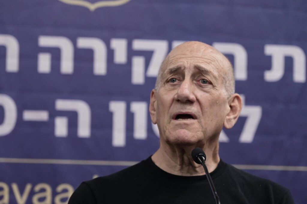 אולמרט מאשים את אהוד ברק בהתחזקות חמאס: "חשב שיש סיכוי להסכם"