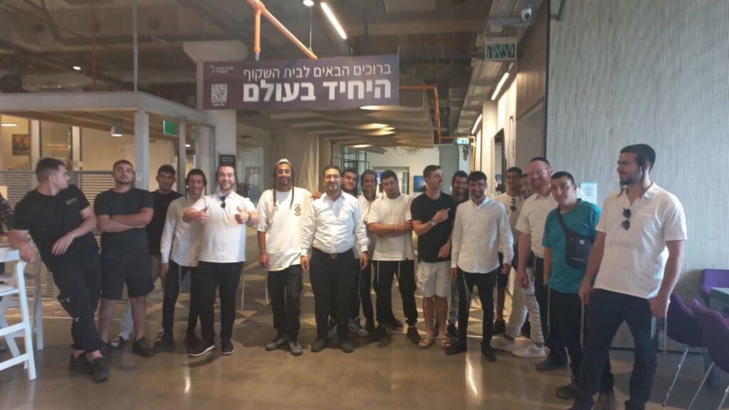 עיריית ירושלים משיקה: תוכנית להכשרת צעירים חרדים בתחום הבנייה