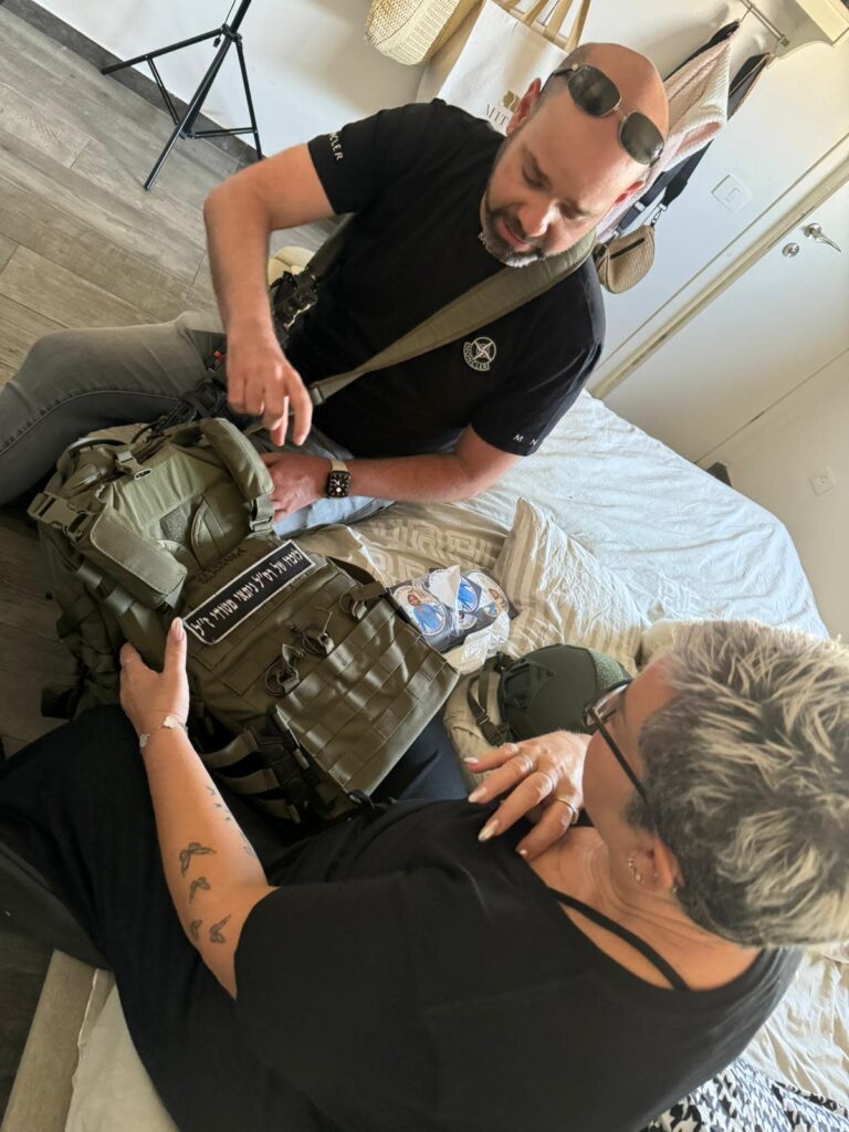 לזכרו של ניתאי מטודי: אפוד וקסדה נתרמו על ידי נחמה והצלה לישראל