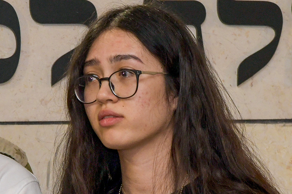 נועה ארגמני: "השיער שלי נגזר, הכו אותי בכל חלקי הגוף, היו ימים שבכלל לא הרשו לנו לשתות"