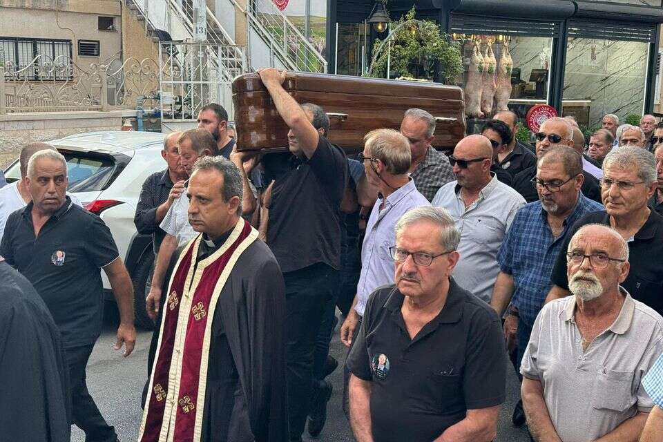אלפים משתתפים בהלווייתו של מיכאל סמארה שנהרג מפגיעת מיירט בכביש 4