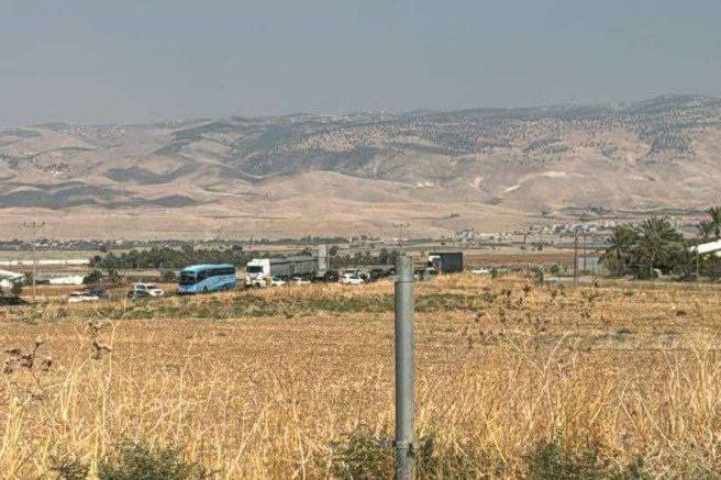 צעיר נרצח בפיגוע ירי בבקעת הירדן, גבר נוסף נפצע בינוני, צה"ל פתח במצוד אחרי המחבלים