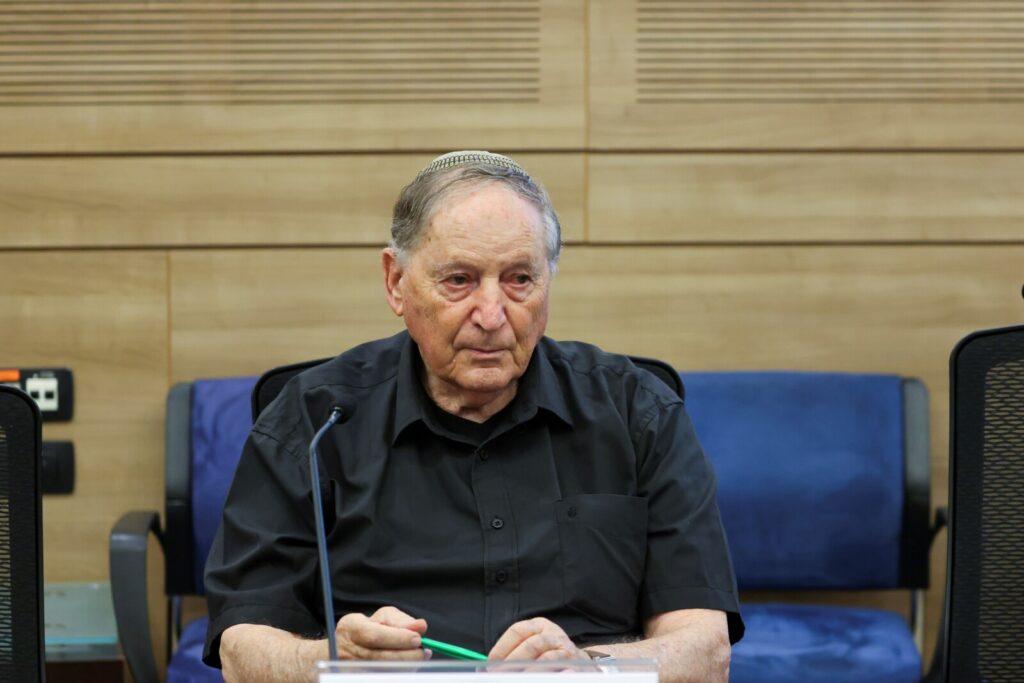 המחאה נמשכת: ארגון המורים יקיים הפגנה על הקיצוץ בשכר ברביעי